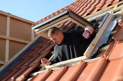 Pose de fenêtres de toit Velux à Casseuil